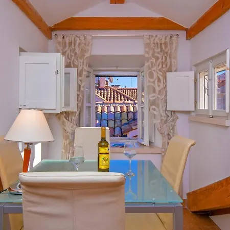 Espana 3 Apartmán *